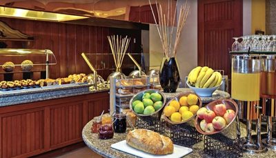 بوستون-هتل-هیلتون-بوستون-Hilton-Boston-Logan-Airport-210295