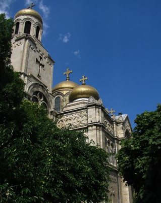 وارنا-کلیسای-جامع-وارنا-Dormition-of-the-Theotokos-Cathedral-211298