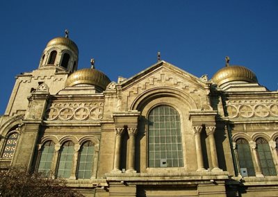 وارنا-کلیسای-جامع-وارنا-Dormition-of-the-Theotokos-Cathedral-211301