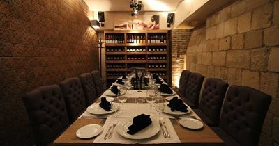 وارنا-رستوران-دی-واین-Di-Wine-Restaurant-211896