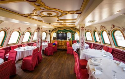 وارنا-رستوران-مستر-بابا-Restaurant-M-R-Baba-211953