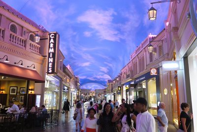 مرکز خرید Forum Shops at Caesars Palace