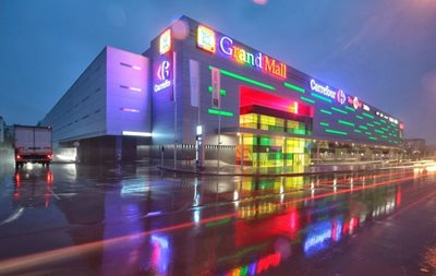 وارنا-مرکز-خرید-گرند-مال-Grand-Mall-213281