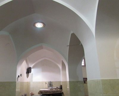 مسجد و آب انبار چهار کوچه