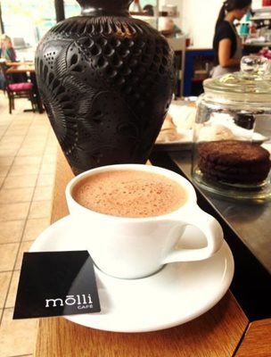ونکوور-کافه-مولی-Molli-Cafe-214834