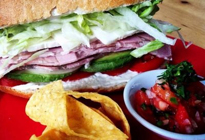 ونکوور-کافه-مولی-Molli-Cafe-214839