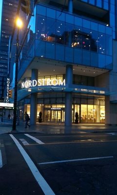 ونکوور-مرکز-خرید-Nordstrom-Pacific-Centre-215812