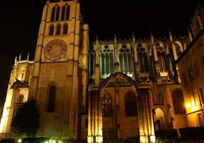 کلیسای جامع سنت جان باتیست Cathedral Saint Jean Baptiste