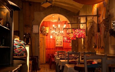 لیون-رستوران-مکزیکی-El-Sombrero-Mexican-Restaurant-220273