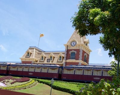 هنگ-کنگ-دیزنی-لند-هنگ-کنگ-Hong-Kong-Disneyland-222235