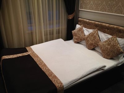 سن-پترزبورگ-هتل-لنینگارد-Leningrad-Hotel-225307