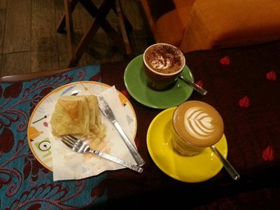 جاکارتا-کافه-Giyanti-Coffee-Roastery-228001