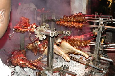 نایروبی-رستوران-The-Carnivore-Restaurant-228171