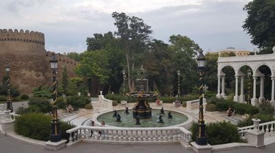باکو-میدان-فانتین-Fountain-Square-247813