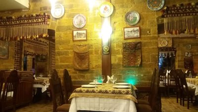 باکو-رستوران-فیروزه-Firuze-Restaurant-248439