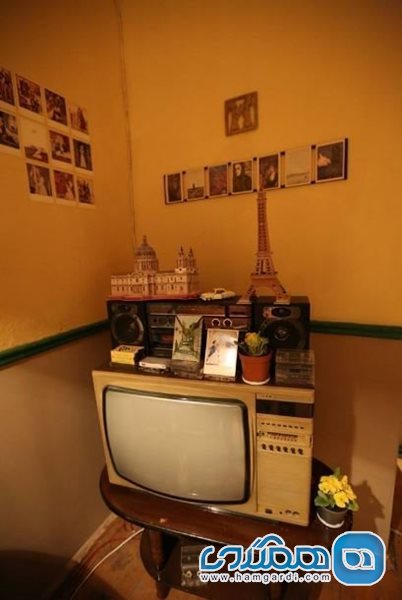 کافه مدرسه قدیمی Old School Cafe