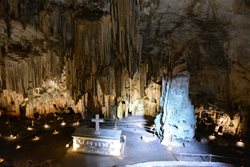 غار ملیدونی Melidoni Cave