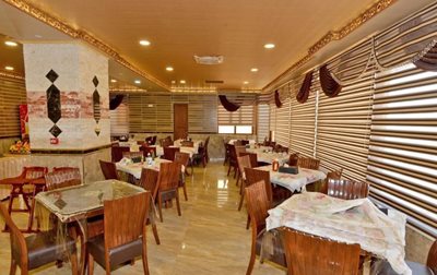 هتل لارسا Hotel Larsa