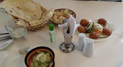 رستوران یاسمین Yasmin Syrian Restaurant