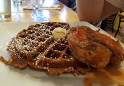 شیکاگو-رستوران-خمیر-و-توت-Batter-Berries-Brunch-Restaurant-254627