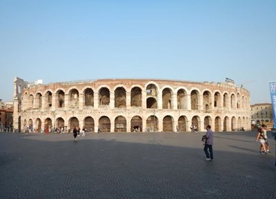 ورونا-سالن-آمفی-تئاتر-باستانی-ورونا-Arena-di-Verona-255910