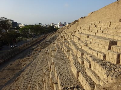 لیما-هوآکا-پوکالانا-Huaca-Pucllana-257400