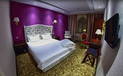 هتل امیرخان Hotel Emir Han