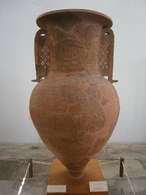 میکونوس-Archaeological-Museum-of-Mykonos-موزه-باستان-شناسی-میکونوس-261201