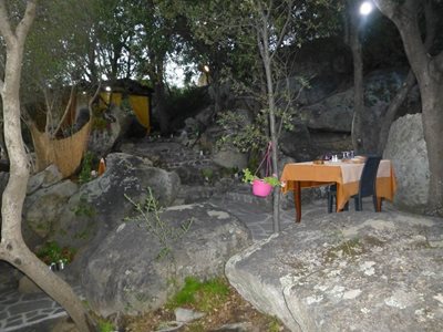 ساردینیا-رستوران-Agriturismo-Agliuledda-263752