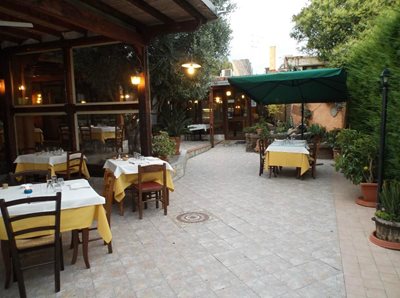 ساردینیا-رستوران-Vecchia-Fattoria-263734