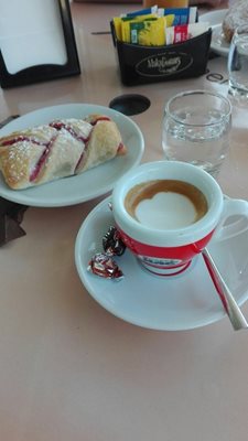 ساردینیا-کافه-لومیره-Cafe-Lumiere-264841