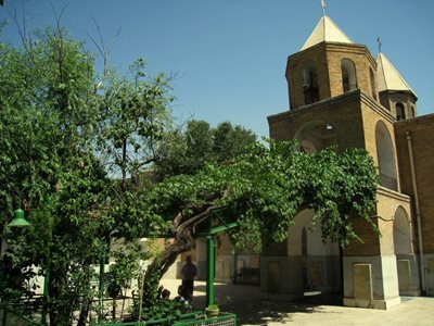 تهران-کلیسای-گئورگ-مقدس-266337