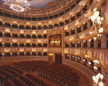 ونیز-تئاتر-ققنوس-Teatro-la-Fenice-268840