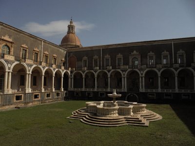 سیسیل-صومعه-Monastero-dei-Benedettini-268899