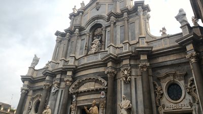 سیسیل-میدان-Piazza-del-Duomo-269454