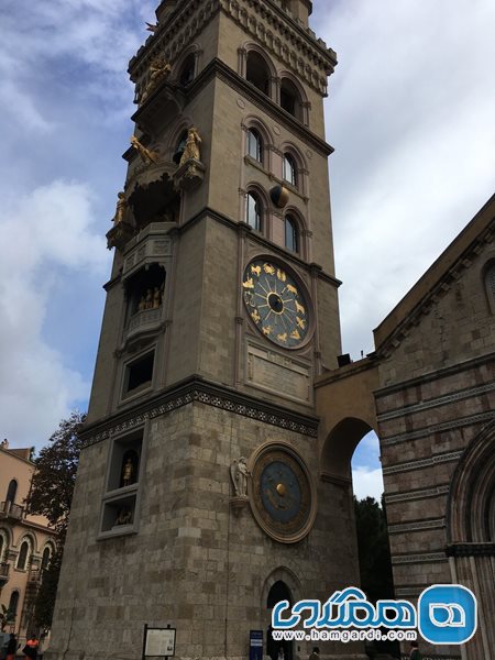 برج ساعت نجومی Bell Tower and Astronomical Clock