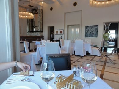 زاگرب-رستوران-Zinfandel-s-Restaurant-270130