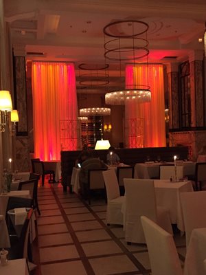 زاگرب-رستوران-Zinfandel-s-Restaurant-270135