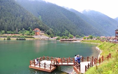 دریاچه اوزون گول Uzungöl Lake