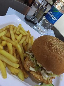 کابل-رستوران-King-James-Burgers-and-Brisket-272838