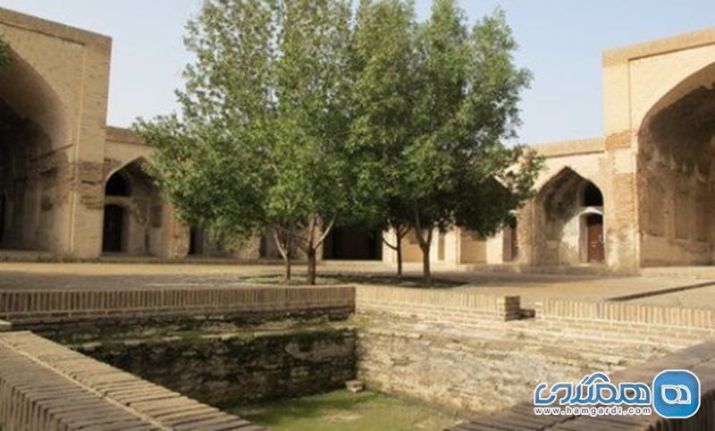 قلعه مدرسه خیرآباد