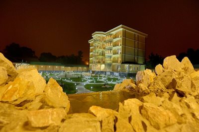 دوشنبه-هتل-لوتوس-Hotel-Lotus-273874
