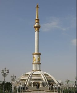 عشق-آباد-بنای-یادبود-استقلال-Independence-Monument-274441