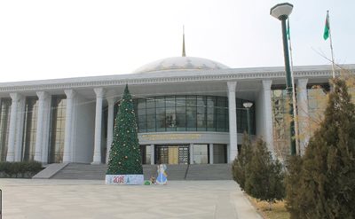 عشق-آباد-موزه-هنرهای-زیبای-ترکمن-Turkmen-Museum-of-Fine-Arts-274481