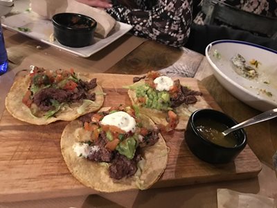 بارسلونا-کافه-Petit-Pot-Cafe-Bistro-274665