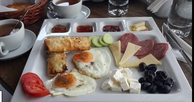 کافه شاهزاده Sazada Kafe
