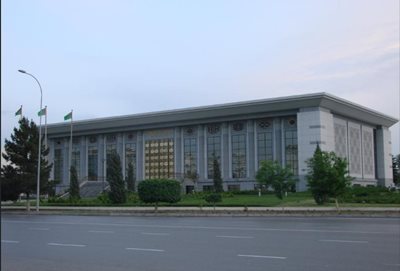 عشق-آباد-موزه-فرش-ترکمنی-Turkmen-Carpet-Museum-275778