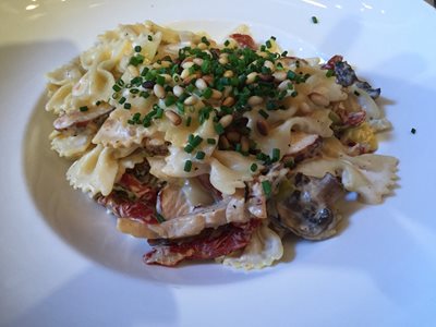 کبک-رستوران-Sapristi-Bistro-Bar-276004