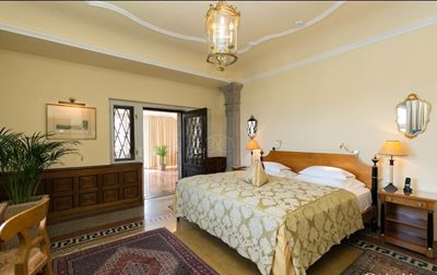 سالزبورگ-هتل-Hotel-Schloss-Monchstein-278036