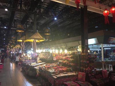 چیانگ-مای-بازار-محلی-نایت-Night-Bazaar-280318